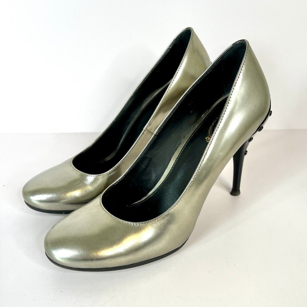 Tod's Gray Patent Leather 3-Inch Studded Heel Pumps Size 5 (EU 35.5)
